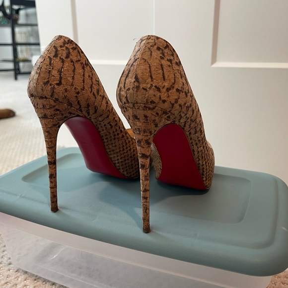 Christian Louboutin Size 35 “New Very Prive” Pumps - Picture 4 of 12